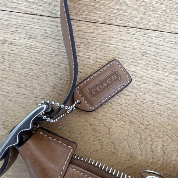 Coach - Demi Hobo Leather Bag in Brown - Picture 2 of 5